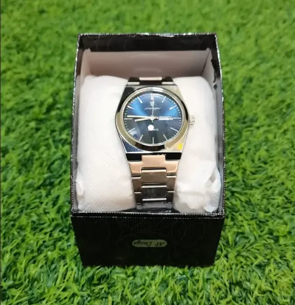 Gold Premium Watch