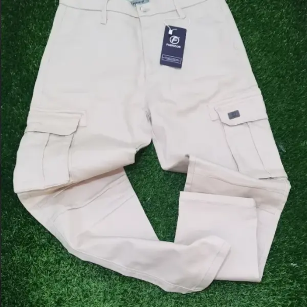 Off-White Cargo Mobile Pant